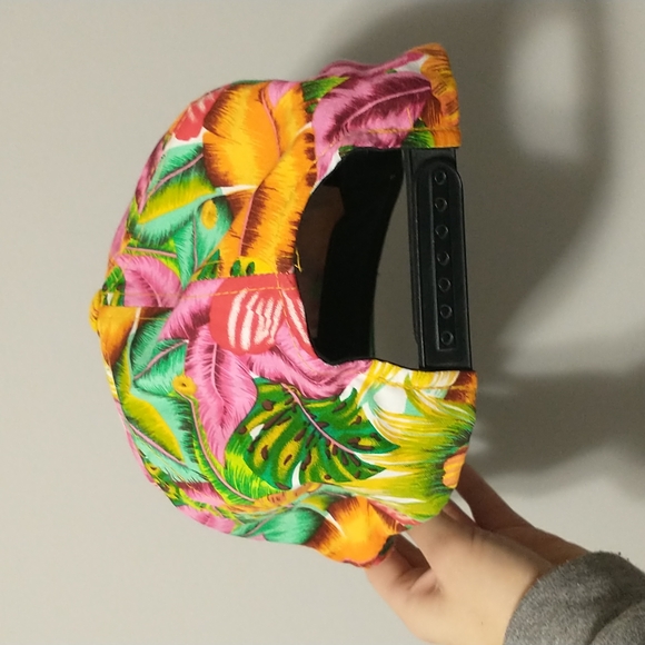 "LA" Snapback - Picture 2 of 4